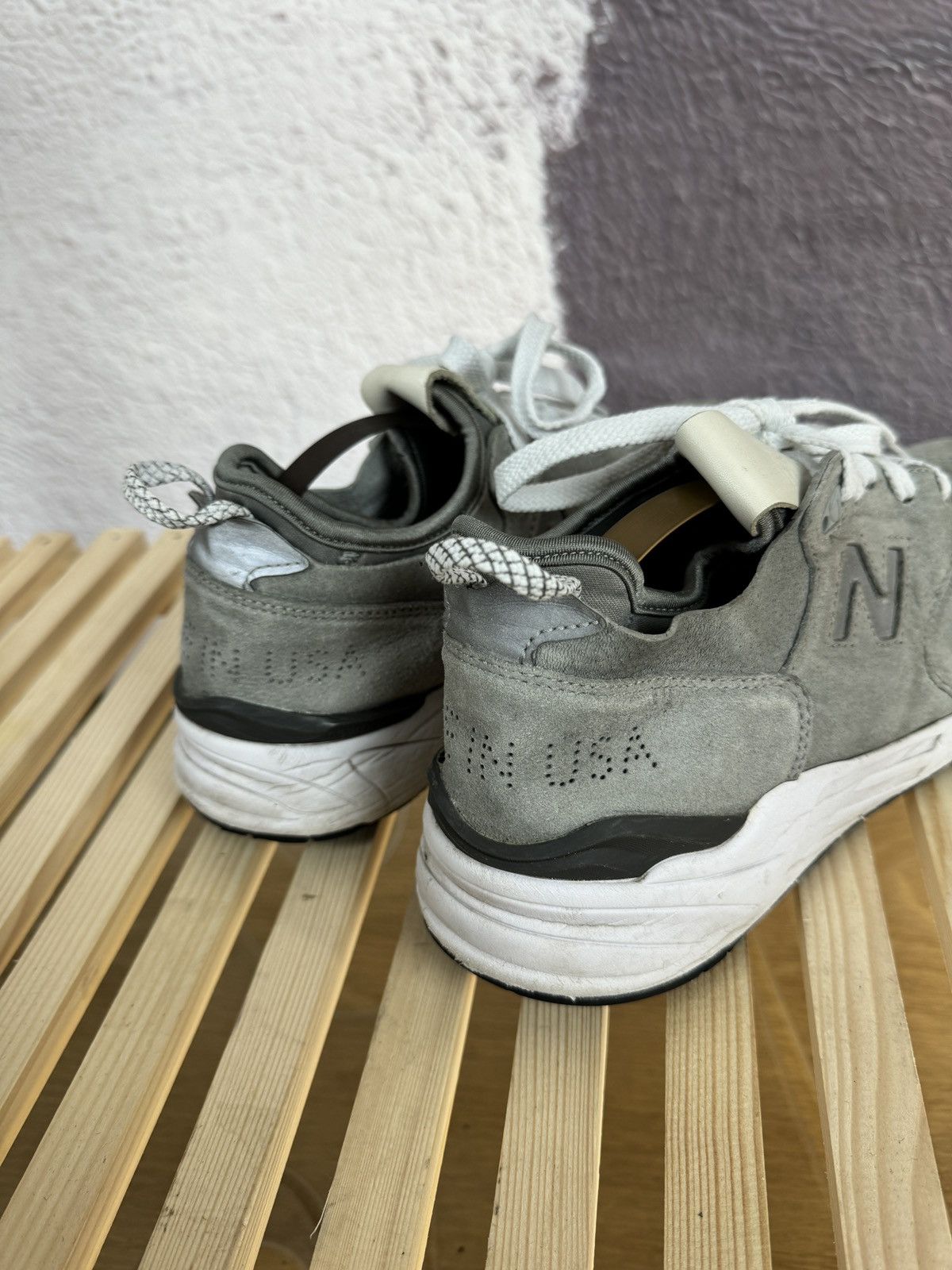Other New Balance 999R made in USA grey low top sneakers Size US 8 / EU 41 - 10 Thumbnail