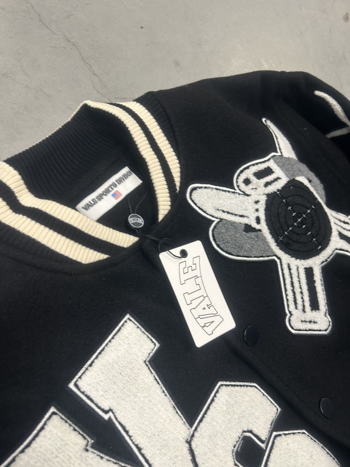 Vale Vale Forever Valley Dreams Black Varsity Jacket Size Small Size US S / EU 44-46 / 1 - 3 Thumbnail