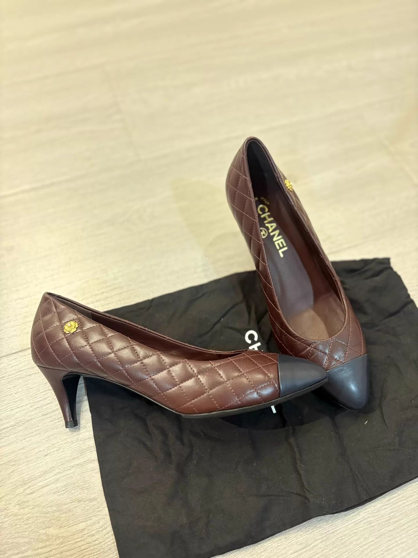 Chanel Chanel R-Brown 3D Cam Quilted Leather Heels 99.99 New 38.5C Size US 8 / IT 38 - 2 Thumbnail