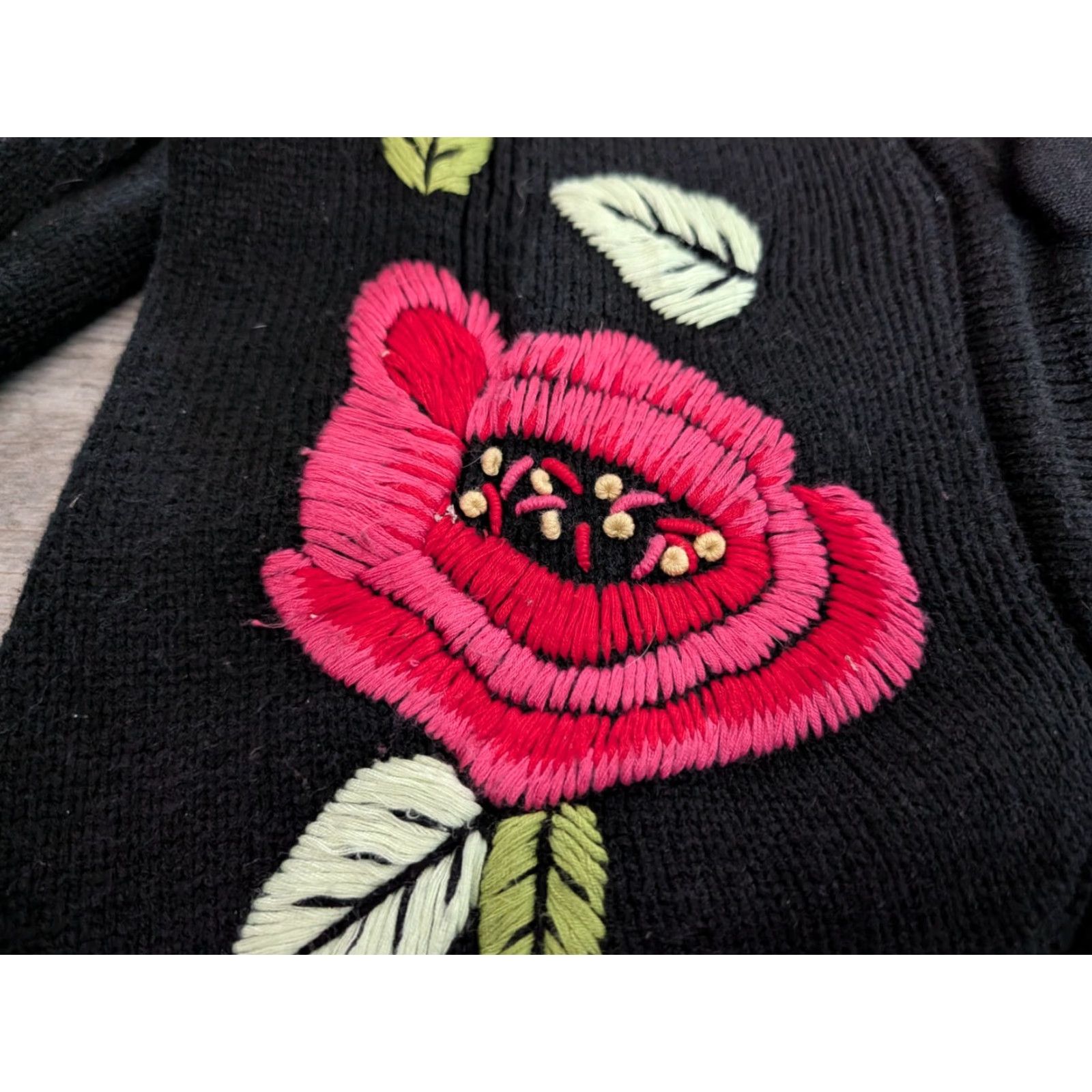 Vintage Through The Country Door Women's Cardigan Sweater Black Embroidered Floral Pillow Collar Size M Casual Size M / US 6-8 / IT 42-44 - 4 Thumbnail