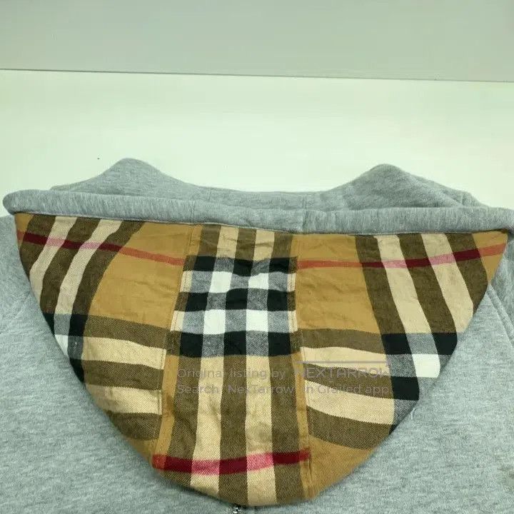 Burberry Burberry Logo Zip. Size US M / EU 48-50 / 2 - 6 Thumbnail