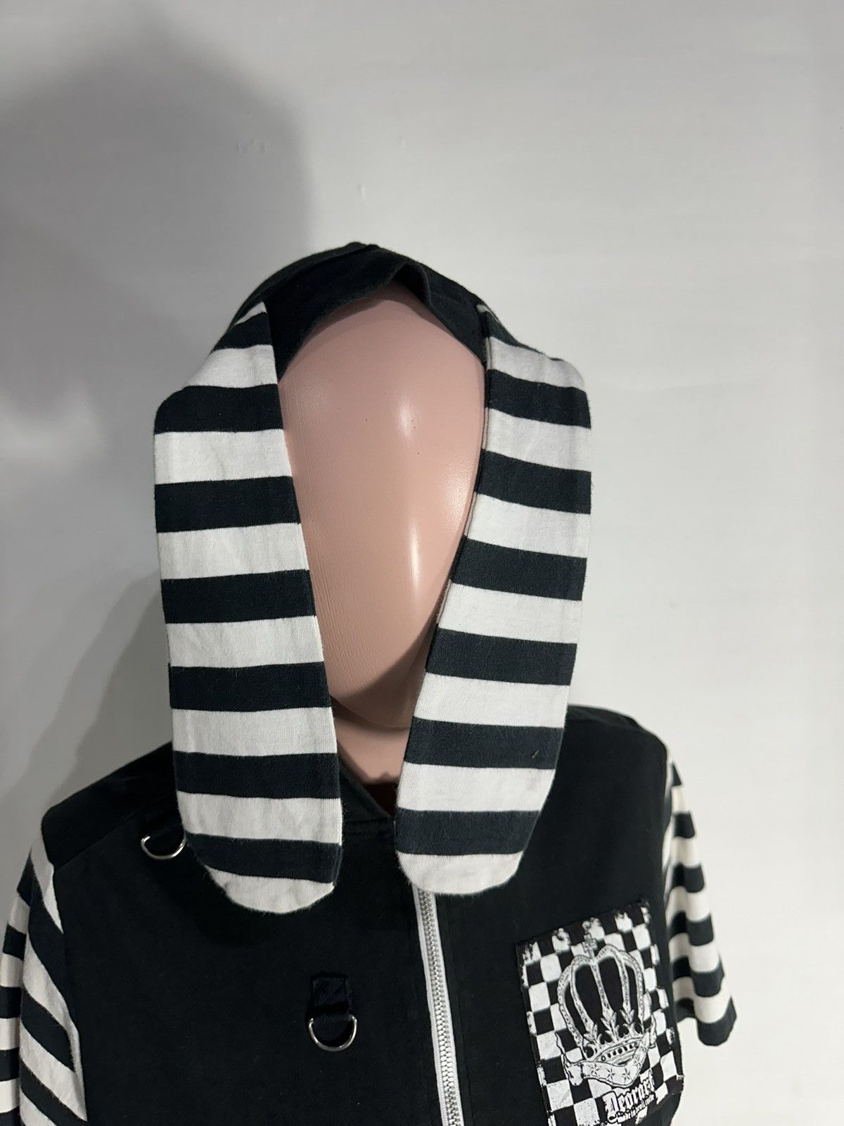 Japanese Brand Deorart Punk Bondage Bunny Hooded Zip Tshirt Size L / US 10 / IT 46 - 12 Thumbnail