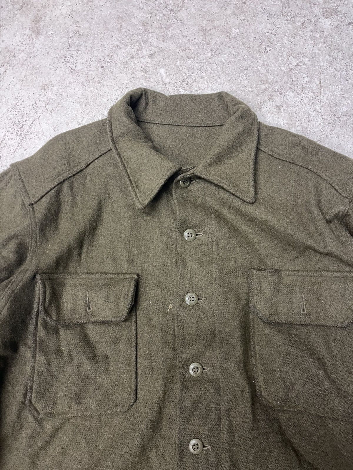 Vintage Vintage military green wool shirt Size US XL / EU 56 / 4 - 1 Thumbnail