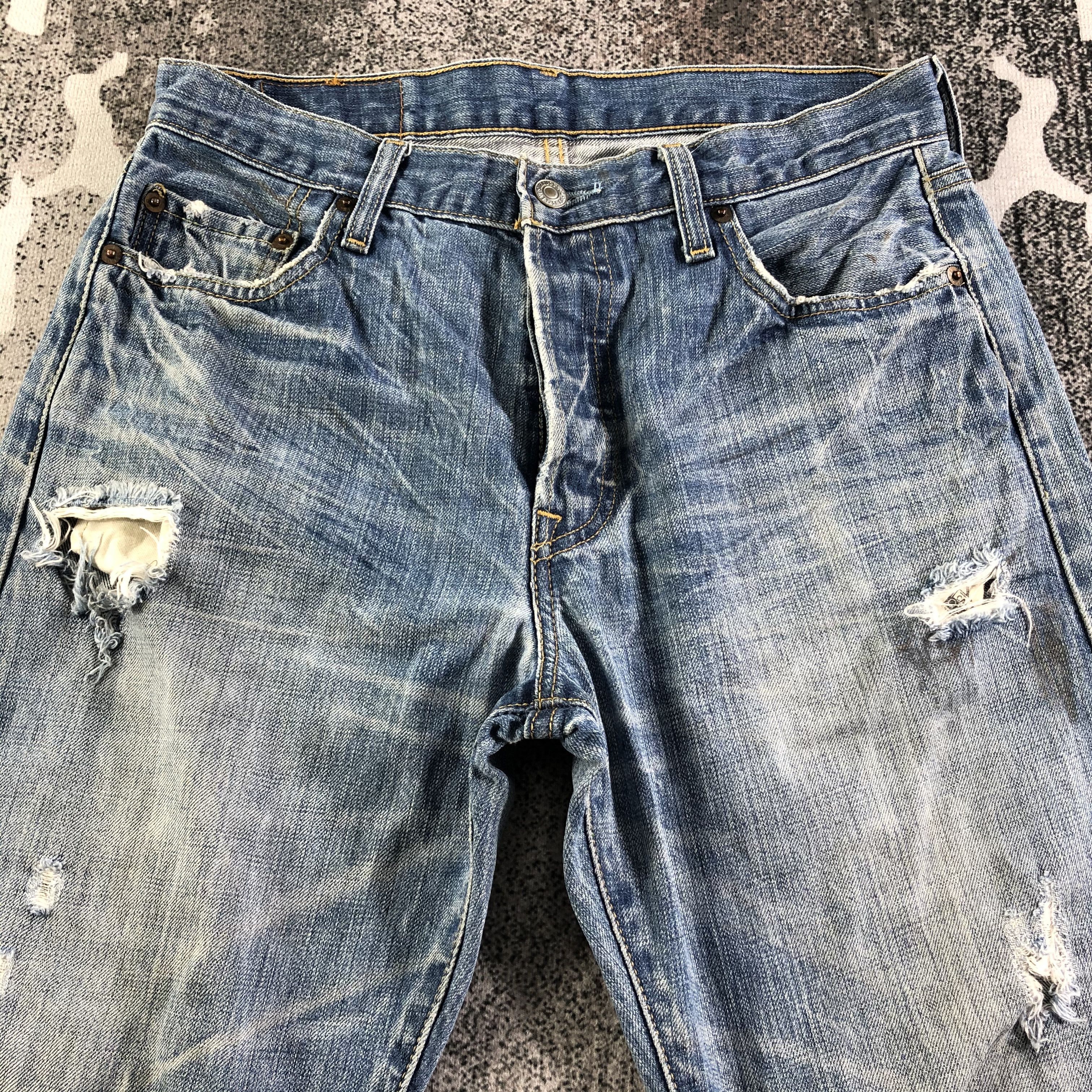 Levi's Vintage Levis 501 Jeans Distressed Denim KJ2727 Size US 30 / EU 46 - 3 Thumbnail