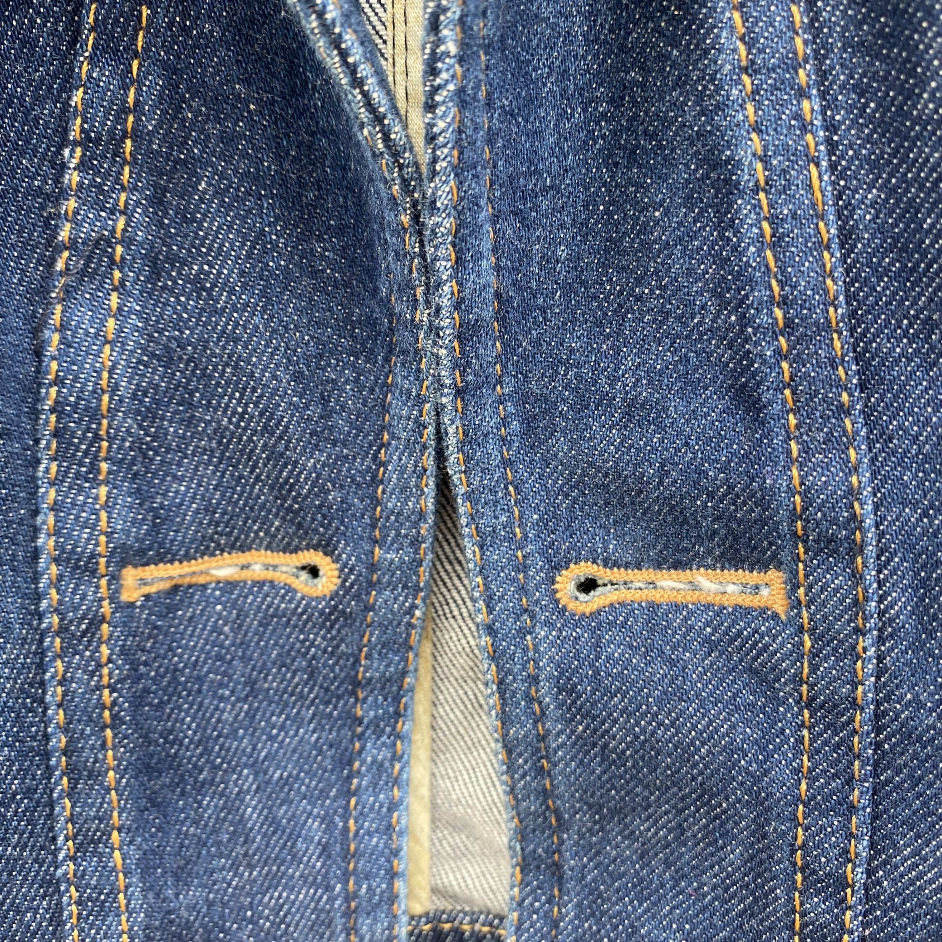 Roberto Cavalli Vintage Roberto Cavalli denim jacket with gold hardware Size XS / US 0-2 / IT 36-38 - 8 Thumbnail