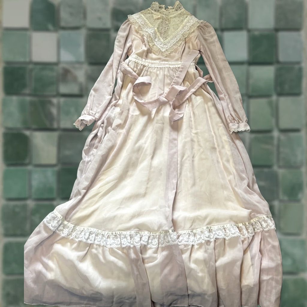 blush pink summer dress Antique Jean Inseam:30 nyla_collection_33288978535_position Zara cream faux leather Adjustable straps for a