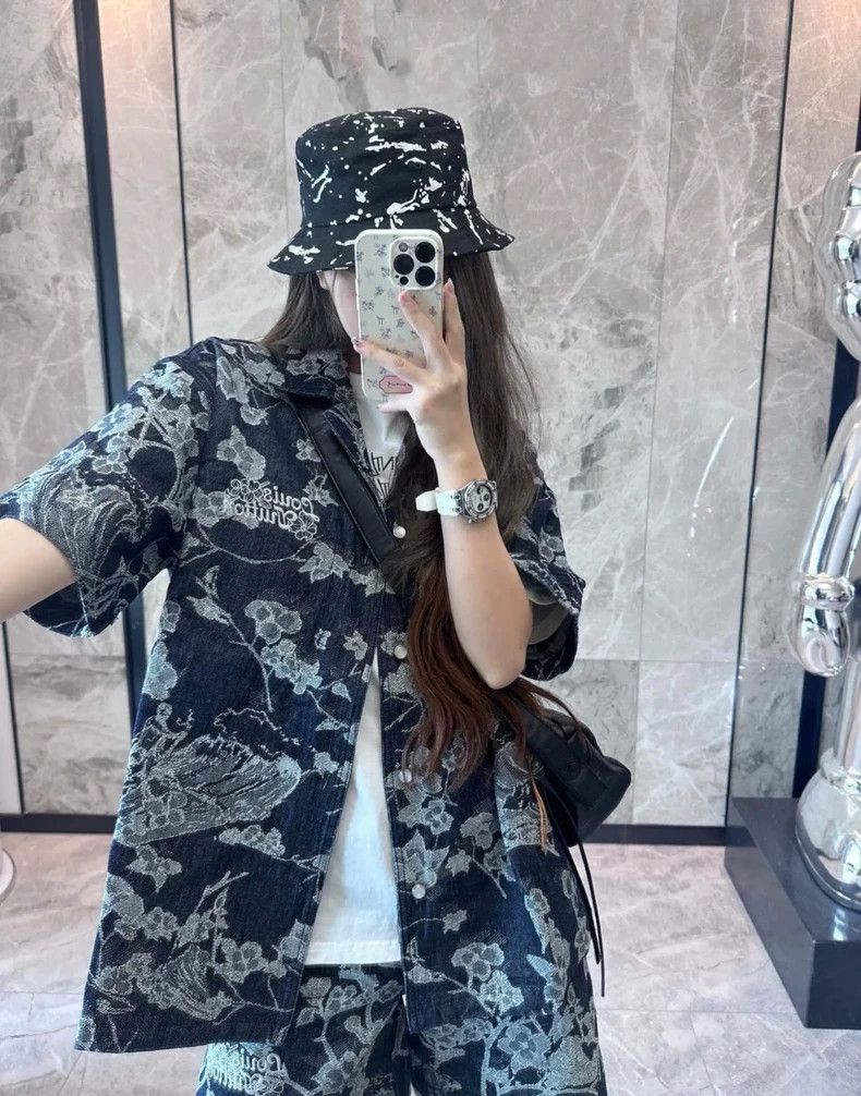 Louis Vuitton Louis Vuitton 24 floral floral print short sleeves shirt 25 Size US M / EU 48-50 / 2 - 7 Thumbnail