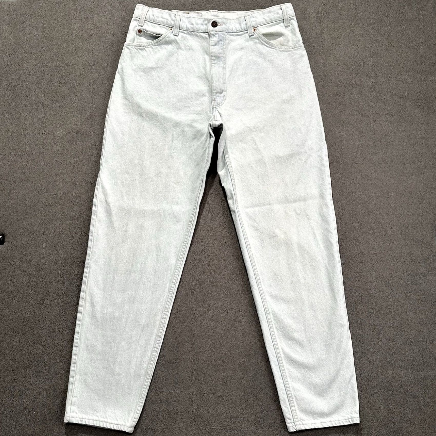 Levi's VINTAGE Levi's 550 Jeans Men 34x31 Light Blue USA Made Relaxed Tapered Denim Blue 90s Retro Mens Size US 36 / EU 52 - 2 Thumbnail