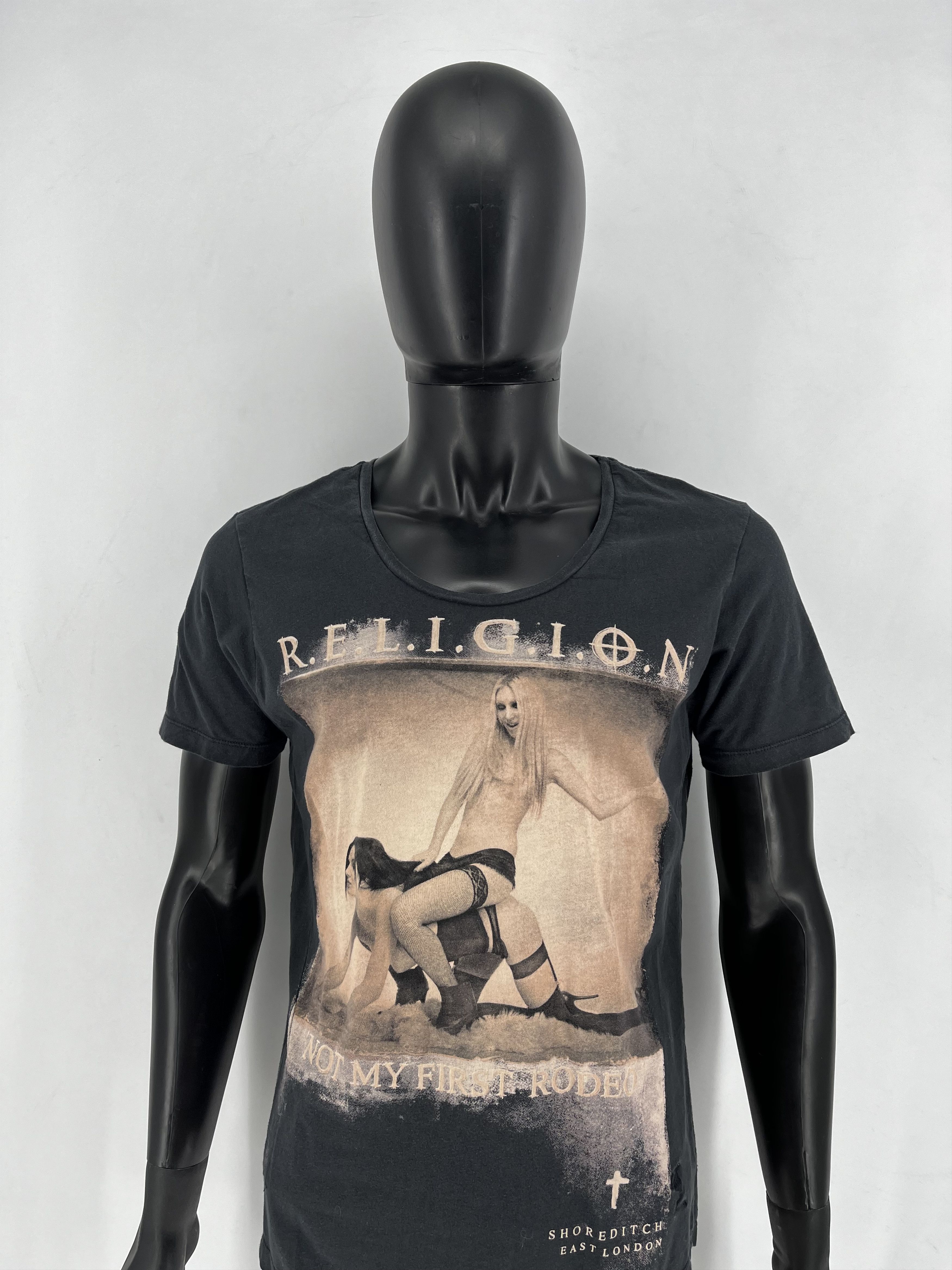 Vintage RARE VINTAGE 00s SEDITIONARIES Religion Girls TSHIRT Cross M Size US M / EU 48-50 / 2 - 1 Thumbnail
