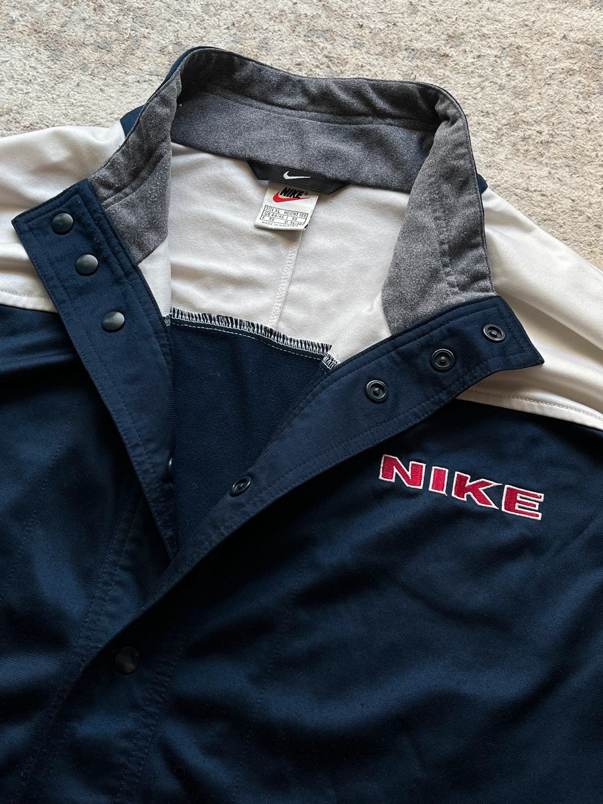 Nike Nike Jacket Sz XL 1996 Deadstock Made in Malaysia Rare Size US XL / EU 56 / 4 - 4 Thumbnail