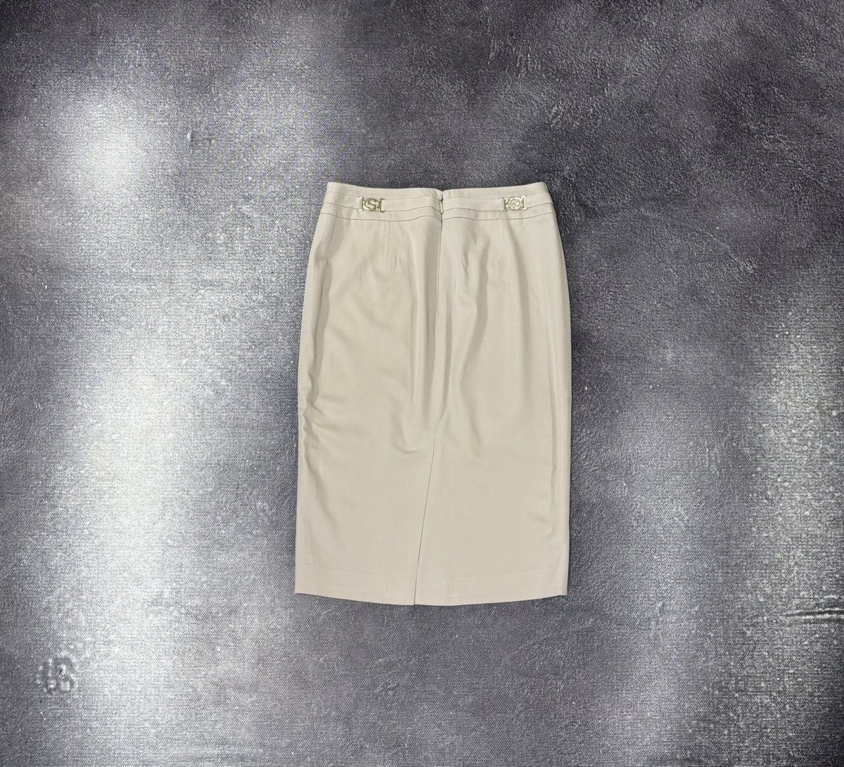 Gucci Gucci Vintage Beige Wool Blend Pencil Skirt Size 26" / US 2 / IT 38 - 1 Thumbnail
