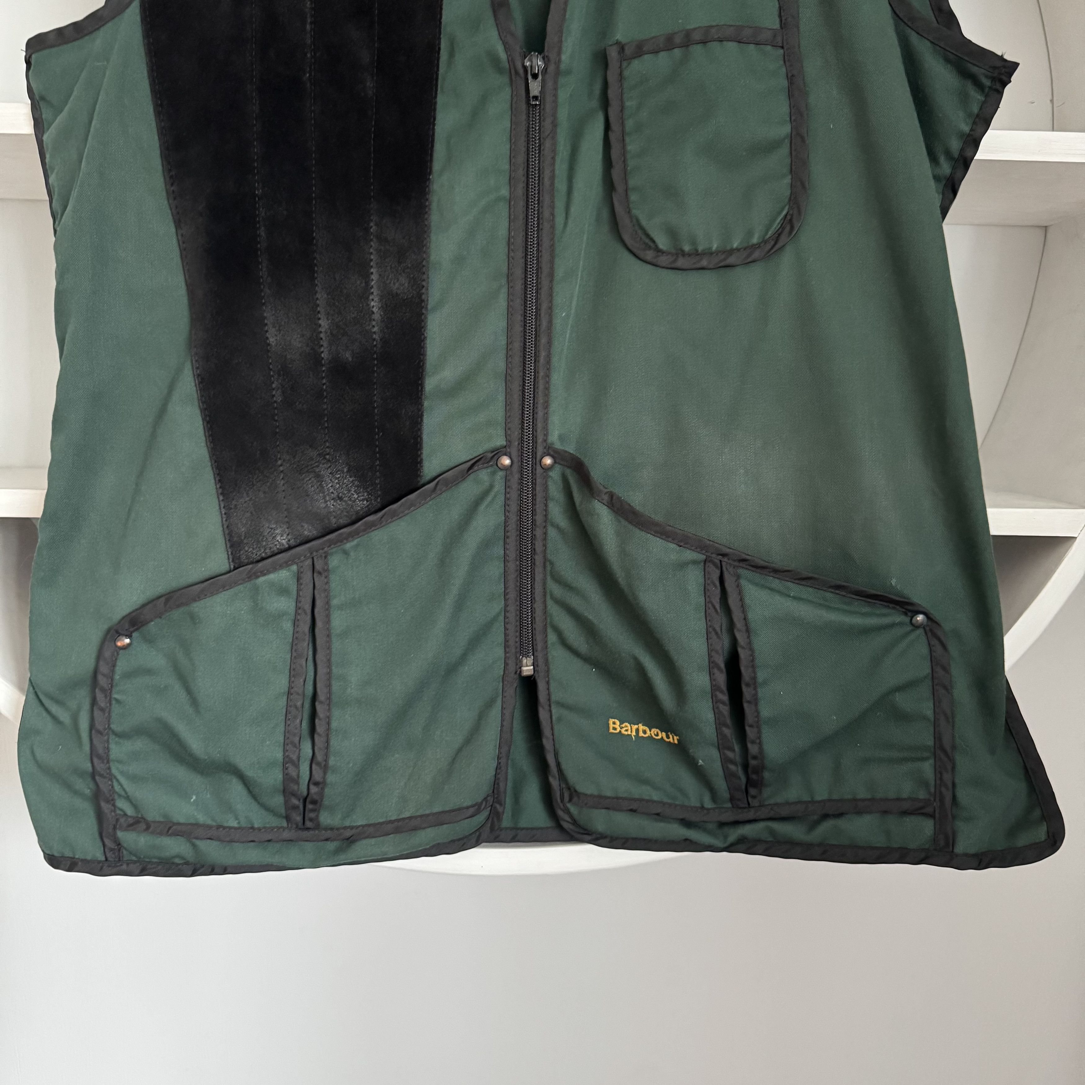 Barbour Vintage Rare Men's BARBOUR G1660 HARWOOD Hunting Gilet Suede Size US L / EU 52-54 / 3 - 3 Thumbnail