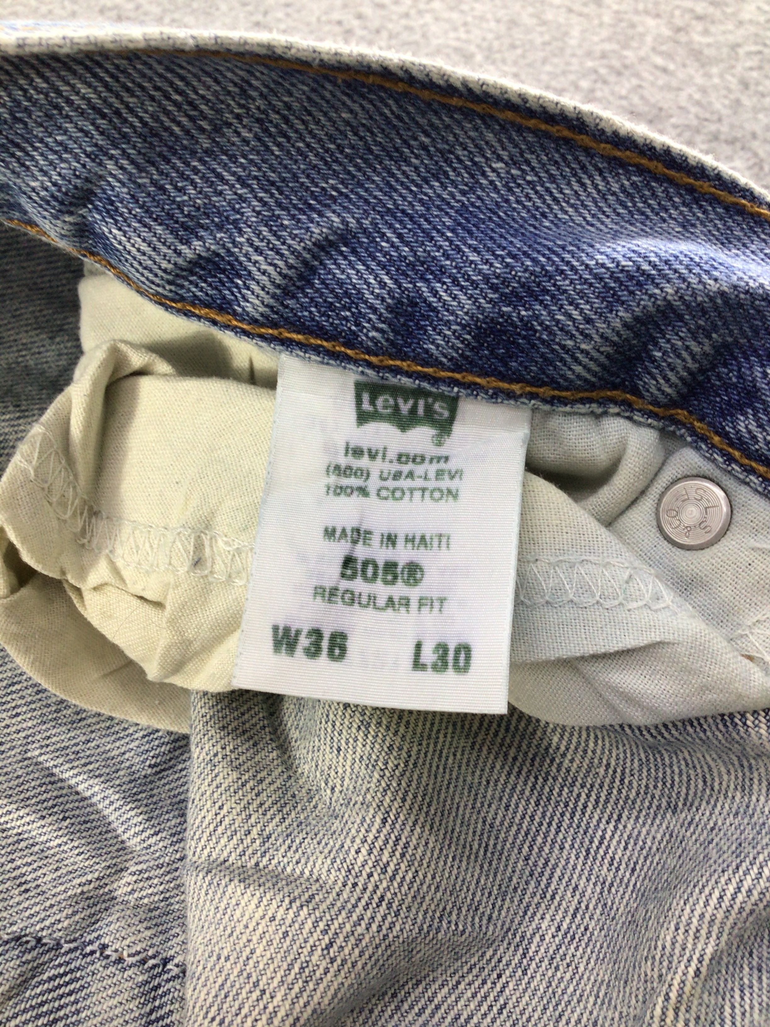 Levi's Vintage Levis 505 Jeans Light Wash -J474 Size US 35 - 8 Thumbnail