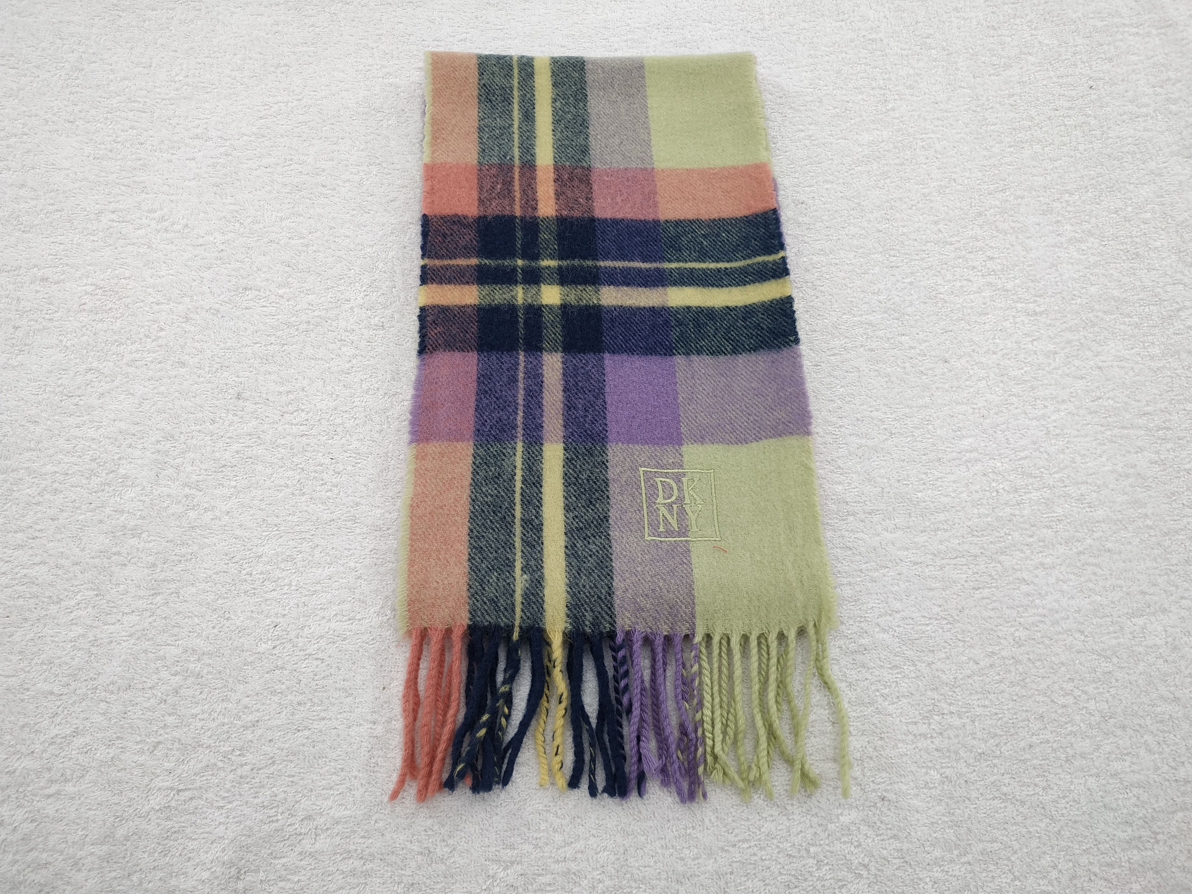 DKNY Vintage DKNY Wool Scarf/Muffler/Neckwear MF038 Size ONE SIZE - 1 Thumbnail