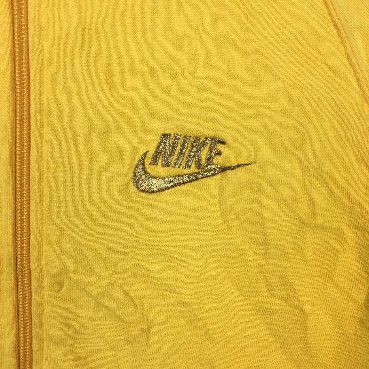 Vintage Vintage NIKE Swoosh Logo Brazil Team 2004 Yellow Large Size US L / EU 52-54 / 3 - 2 Thumbnail