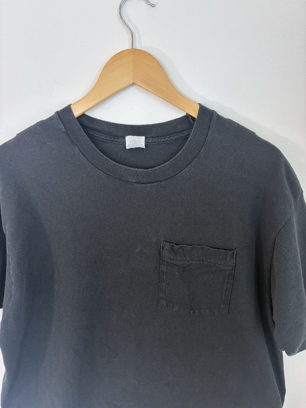 Vintage Single Stitch Distressed XXL Oversized Vintage Pocket Tee Size US XXL / EU 58 / 5 - 2 Thumbnail