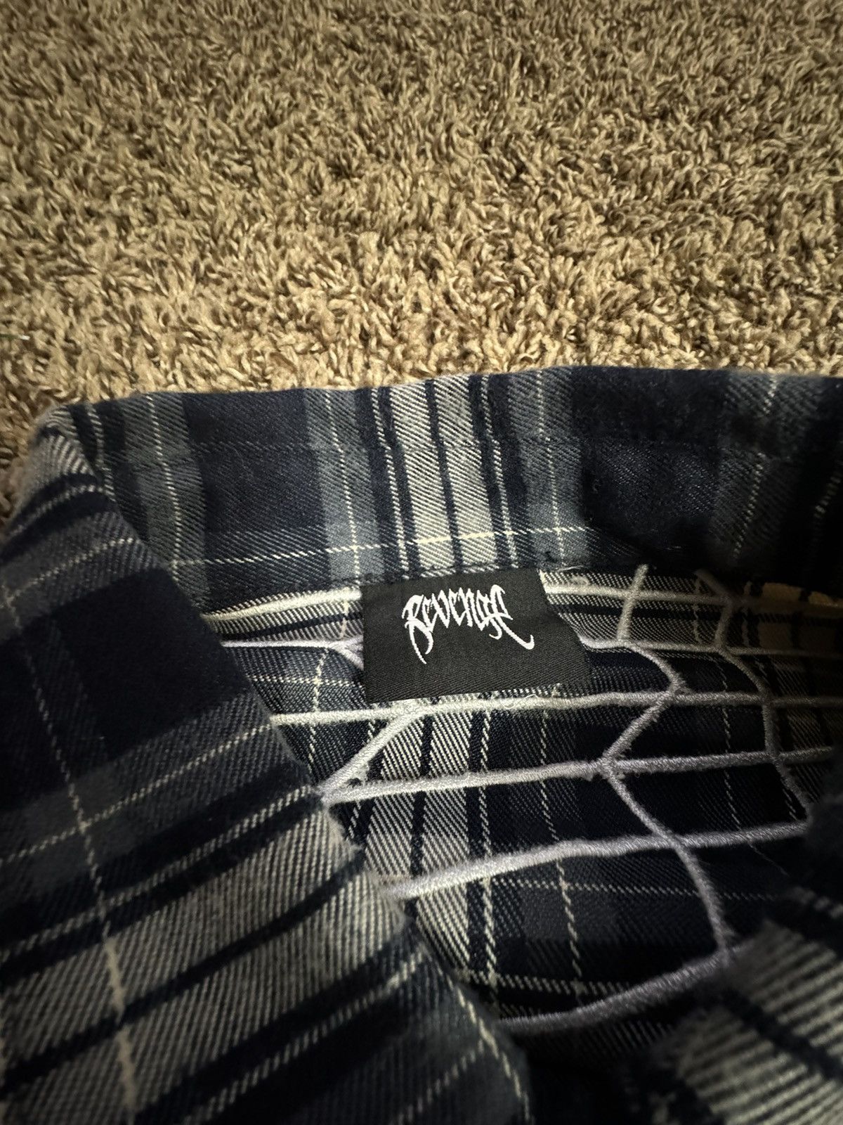 Revenge Revenge flannel spider design Size US M / EU 48-50 / 2 - 3 Thumbnail
