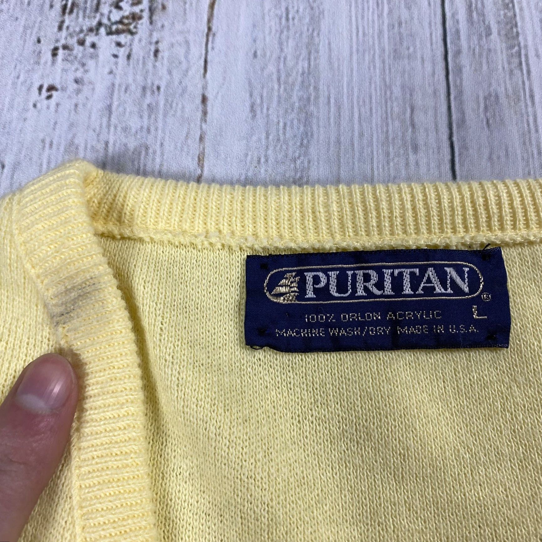 Vintage VINTAGE Puritan Sweater Mens L Yellow V-NECK 100% ORLON ACRYLIC PULLOVER Long Sleeve Knit Solid 90s Mens Size US L / EU 52-54 / 3 - 3 Thumbnail