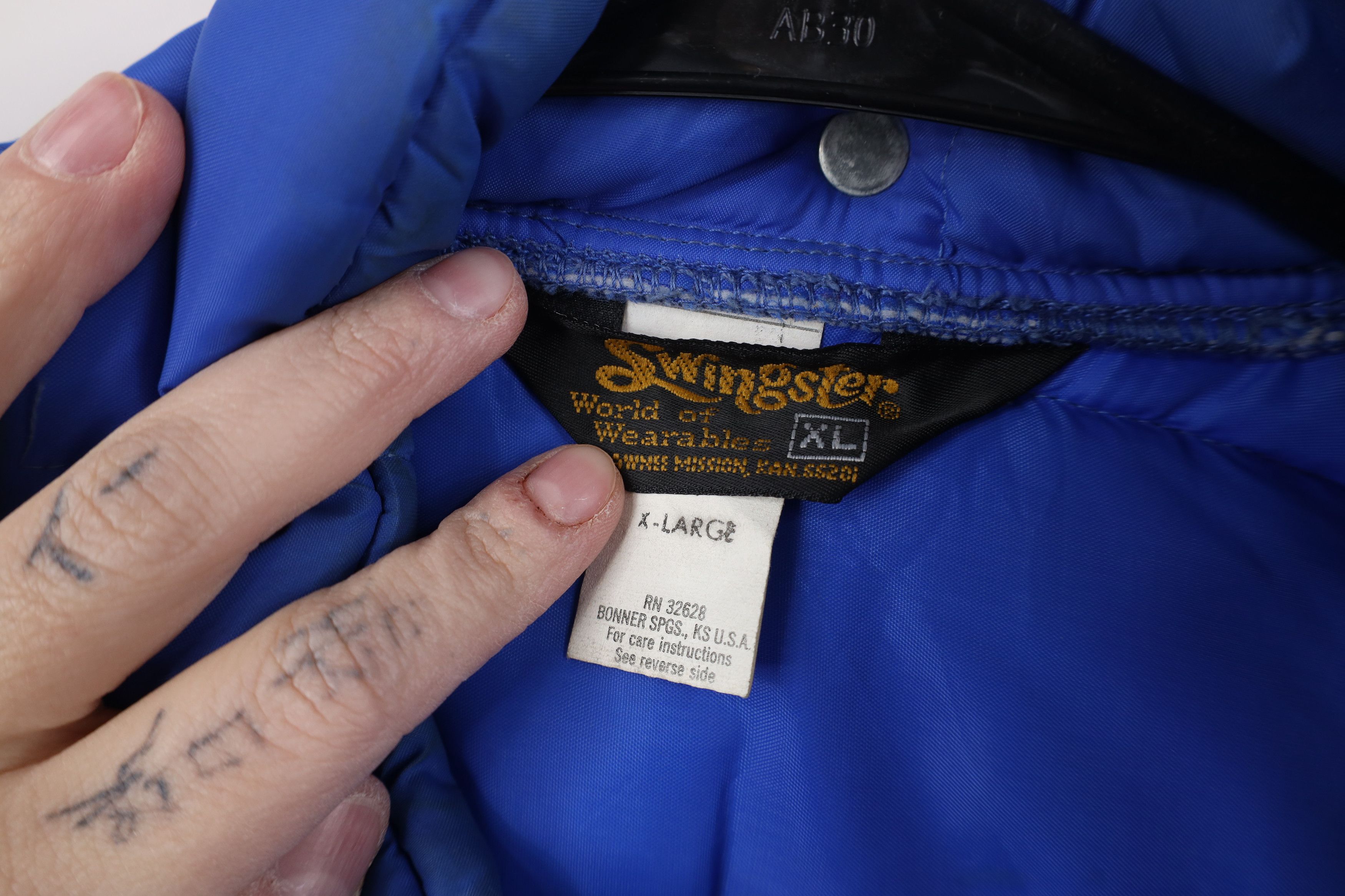 Vintage Vintage 70s Streetwear Michelin Tires Puffer Jacket Blue USA Size US XL / EU 56 / 4 - 10 Thumbnail