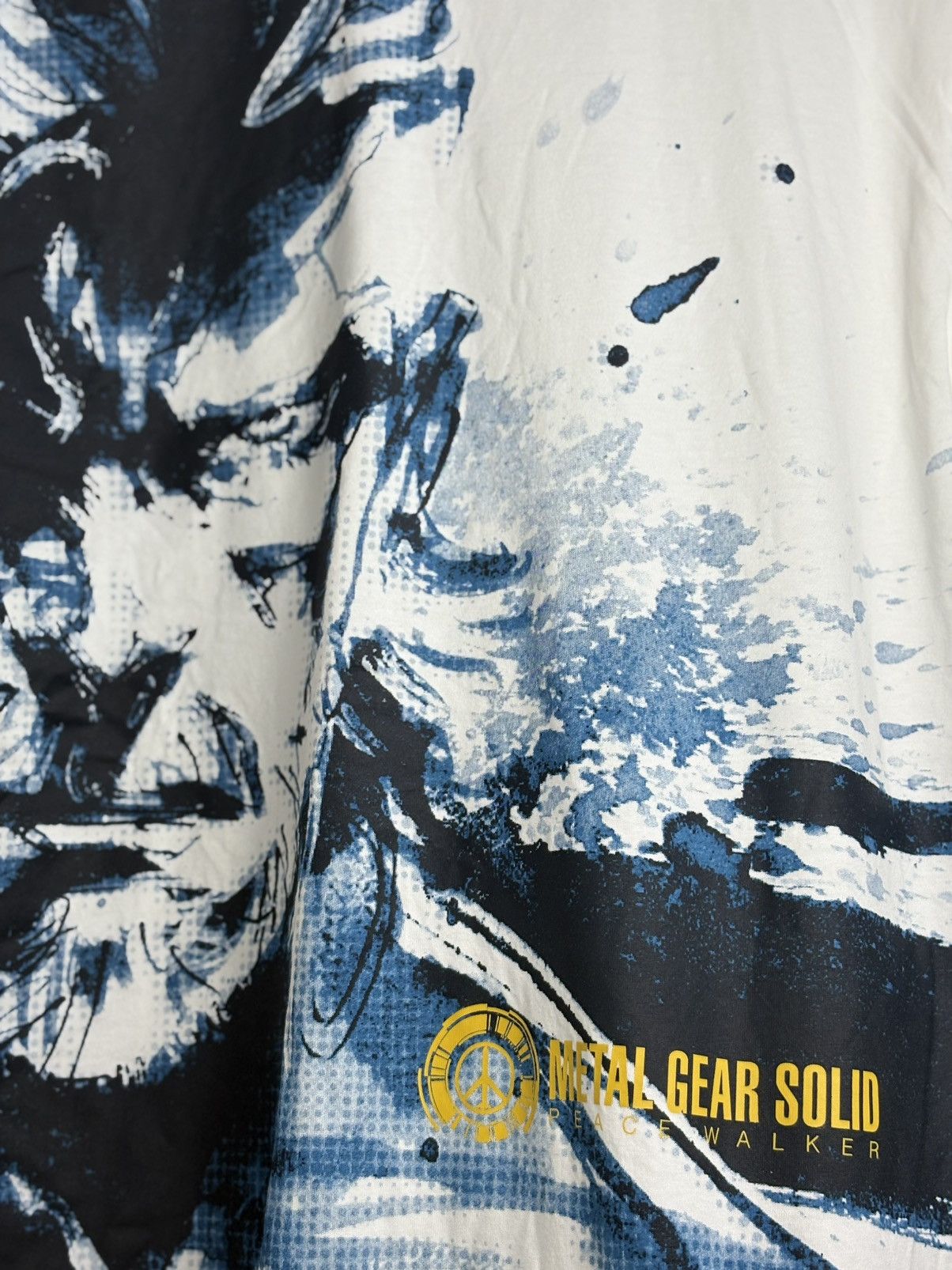 Anime 🔥HOT🔥METAL GEAR SOLID PEACEWALKER OVP BACK-HIT VERY RARE TEE Size US XL / EU 56 / 4 - 2 Thumbnail