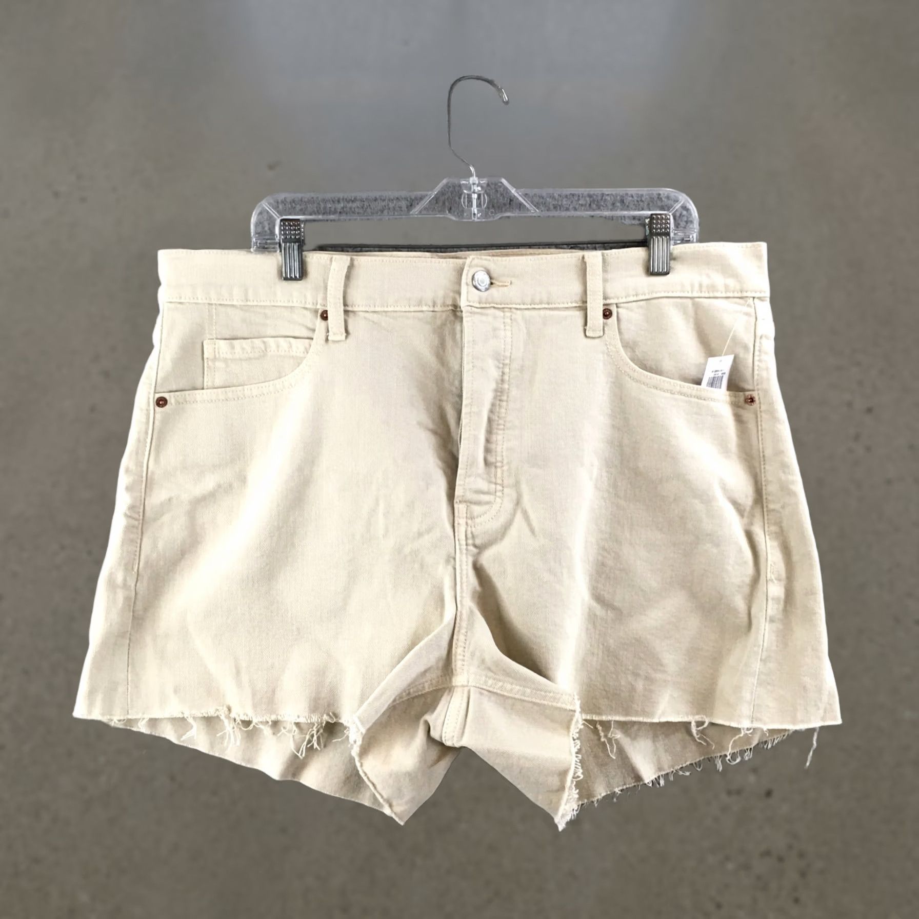 Old Navy Old Navy Shorts Womens 18 Sky-Hi A-Line Beige High Rise Denim Button Fly Shorts Size 40" / US 18 - 1 Thumbnail