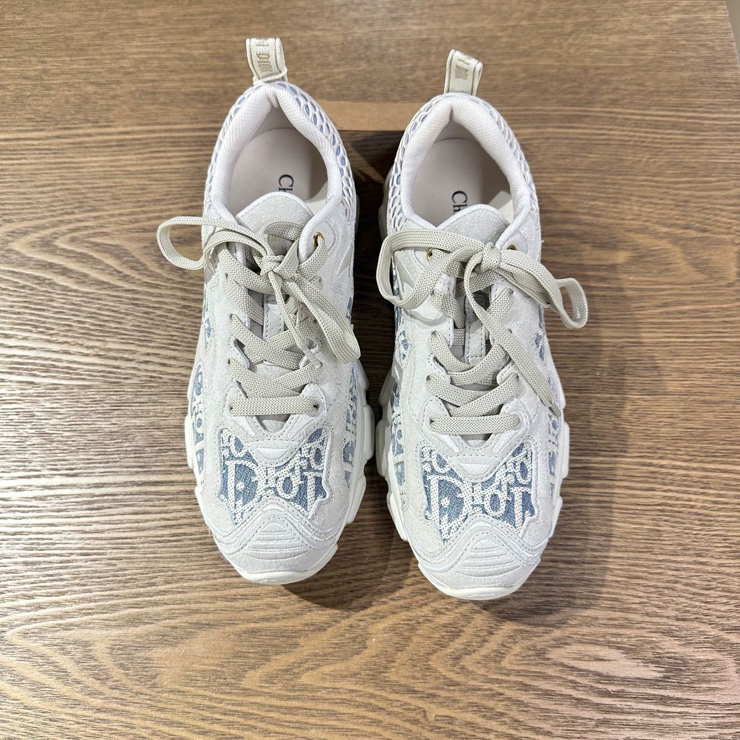 Dior Dior jan1042 Signature Oblique low top shoes EUR37 Size US 6 / IT 36 - 2 Thumbnail