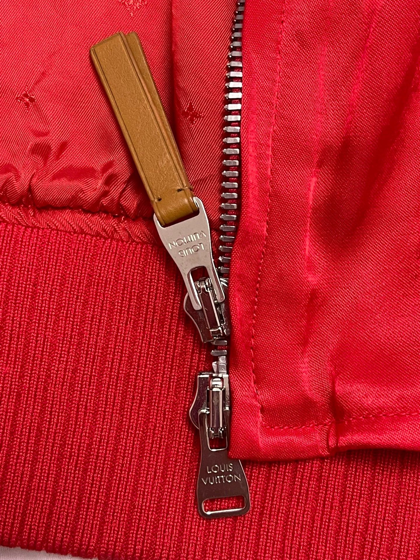 Louis Vuitton Louis Vuitton Red Silk Basic Jacket Men's 52 Size US L / EU 52-54 / 3 - 7 Thumbnail