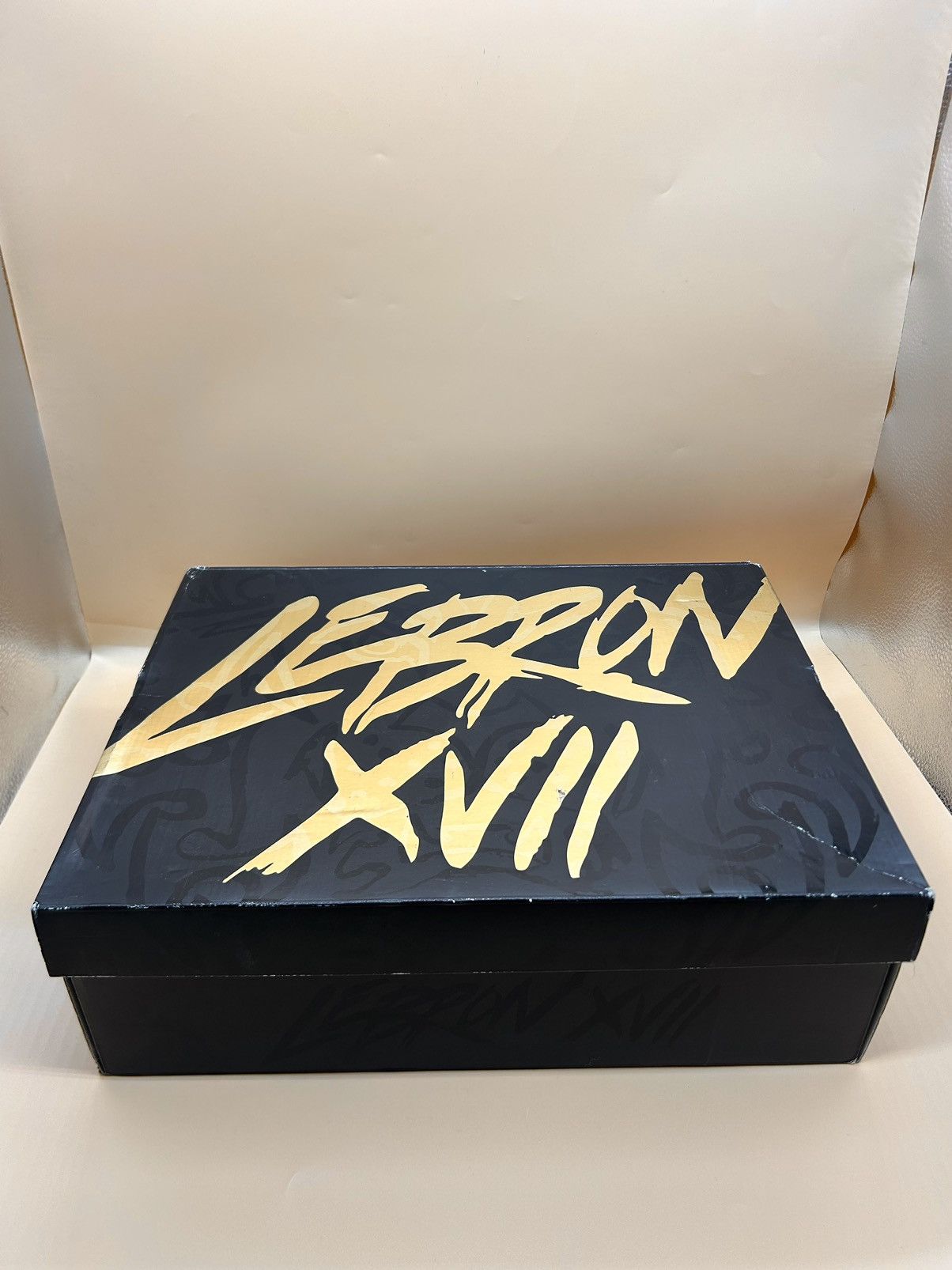 Nike Size 13- Nike LeBron 17 Win/Win “Harlem Fashion Row” 2019 Size US 13 / EU 46 - 9 Thumbnail