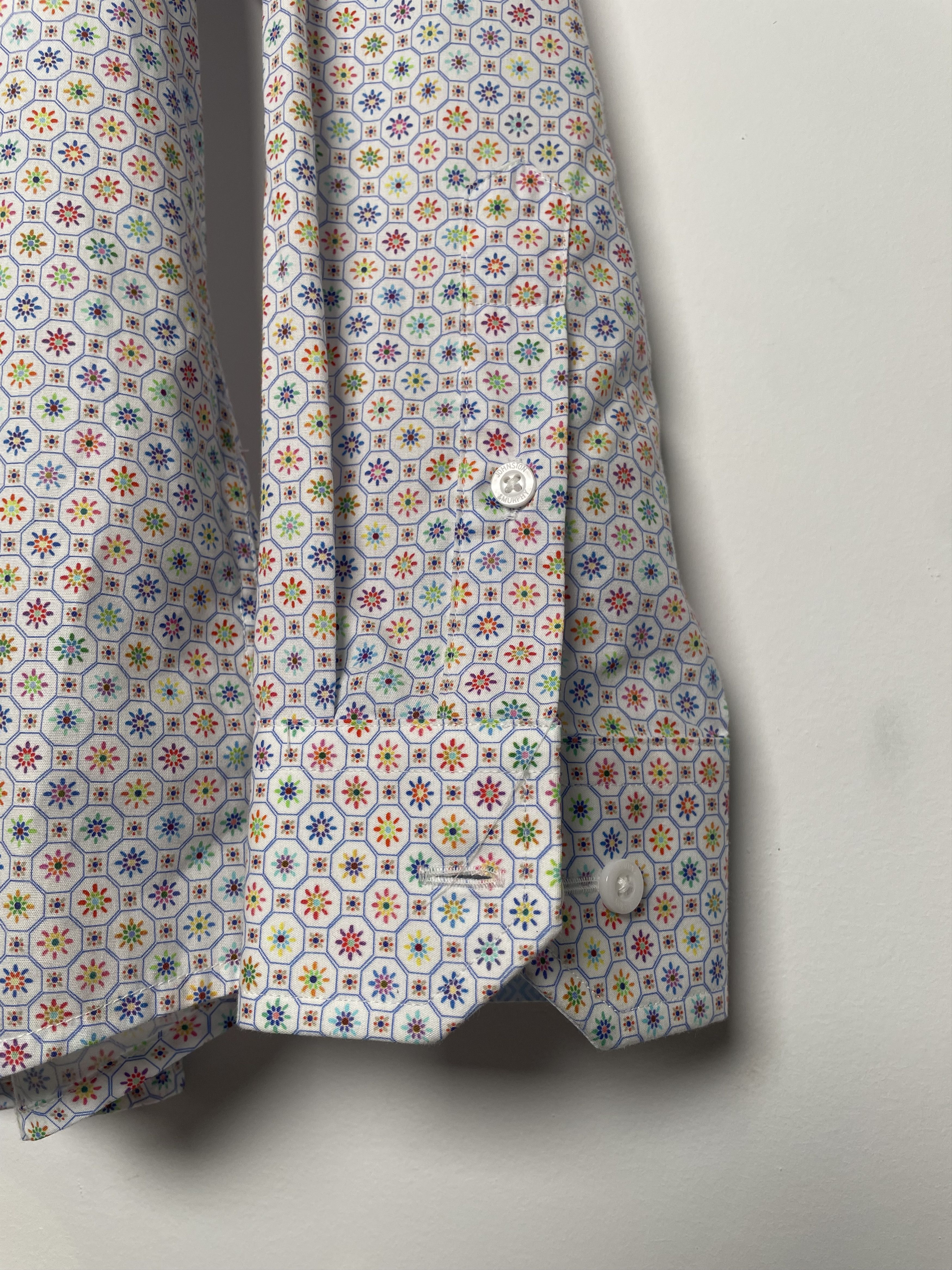 Johnston & Murphy Johnston & Murphy Premium Multi-Color Print Shirt M/L Size US M / EU 48-50 / 2 - 5 Thumbnail