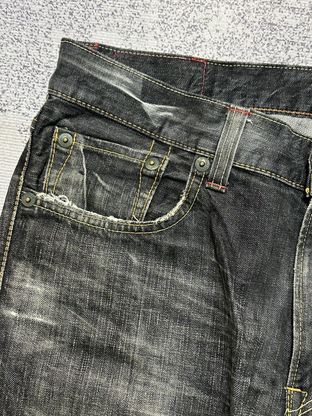 Undercover × Uniqlo 2000s Edwin 512 Flare Distressed Washed Denim Size US 32 / EU 48 - 7 Thumbnail
