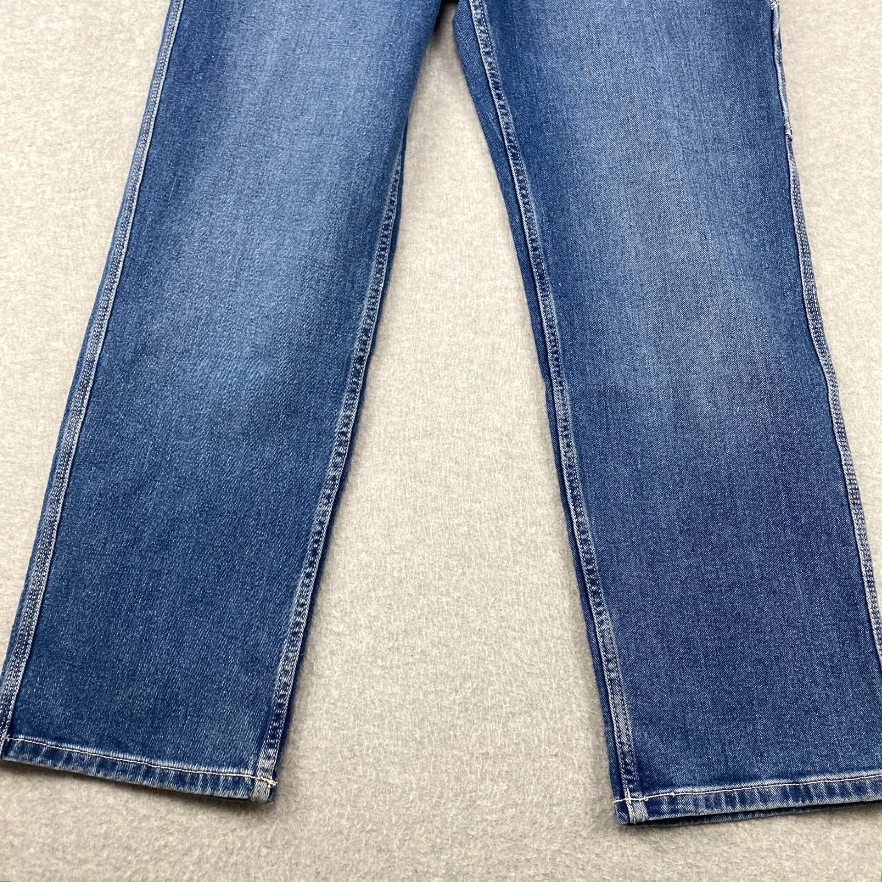 Essentials Amazon Jeans Mens 33X30 Blue Straight Leg Pockets Slimming Stretch Denim 5-Pocket Design Regular Blue Mens Jeans Size US 33 - 4 Thumbnail