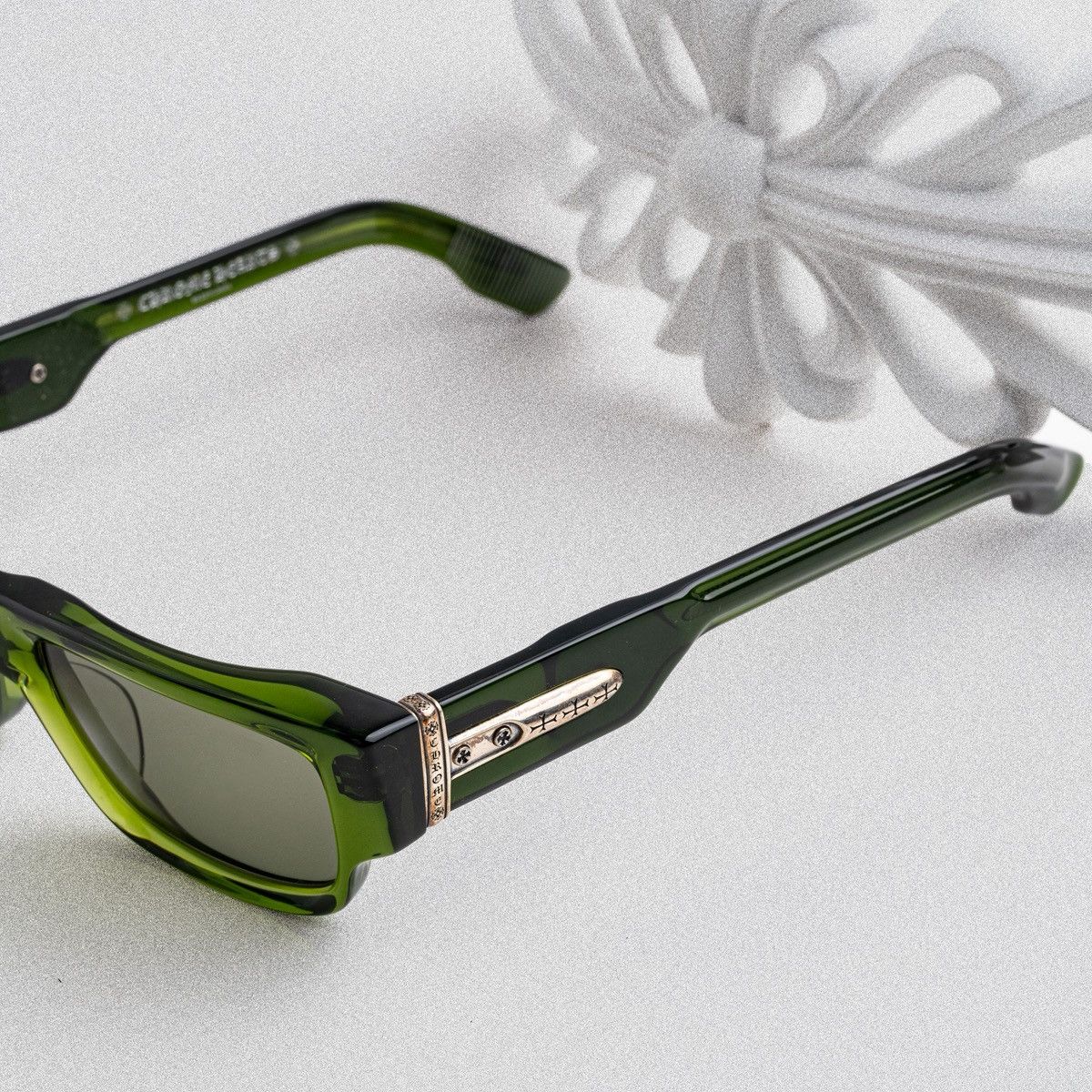 Chrome Hearts CHROME HEARTS GIRTH QUAKE DARK OLIVE SUNGLASSES Size ONE SIZE - 3 Thumbnail