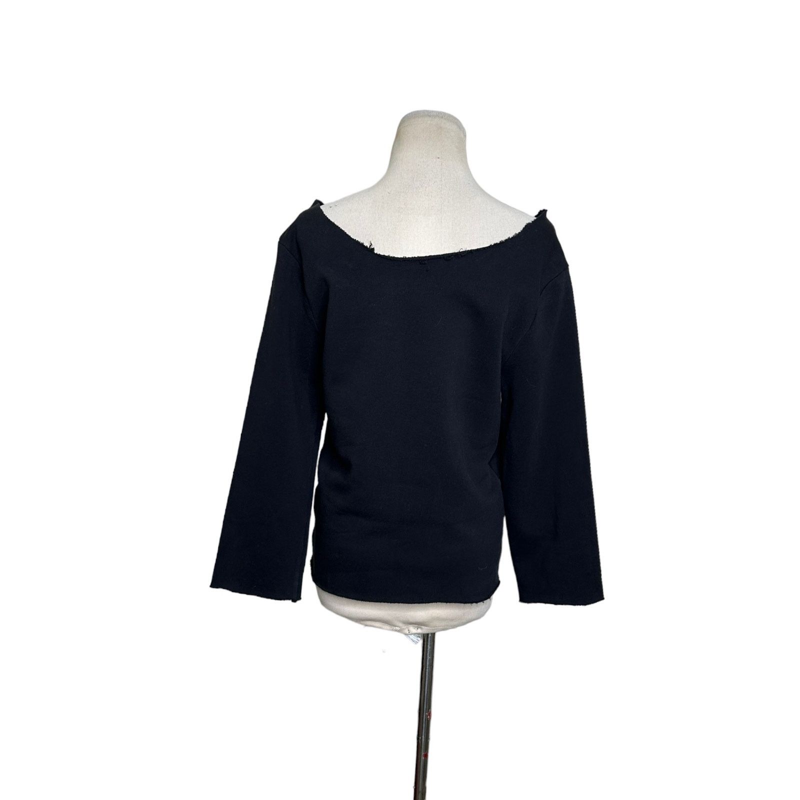 H&M H&M You Can't Touch This Off Shoulder Sweatshirt Top size M Size M / US 6-8 / IT 42-44 - 3 Thumbnail