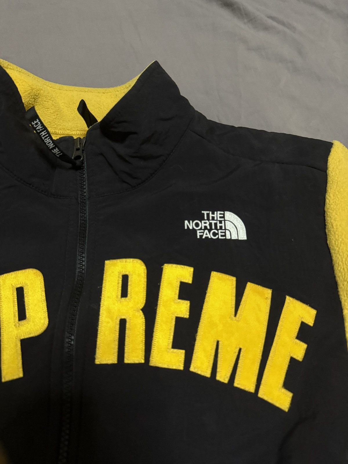 Supreme × The North Face Supreme tnf north arc logo denali fleece Jacket Size US M / EU 48-50 / 2 - 4 Thumbnail