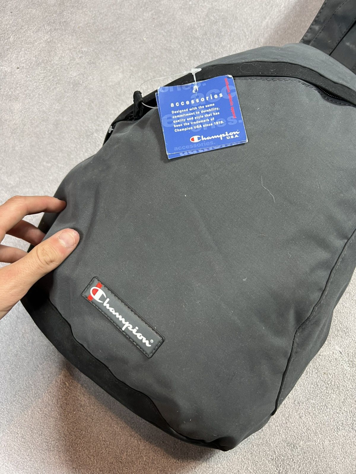 Vintage 🔥 Champion Sling Bag – Street Essential Size ONE SIZE - 8 Thumbnail