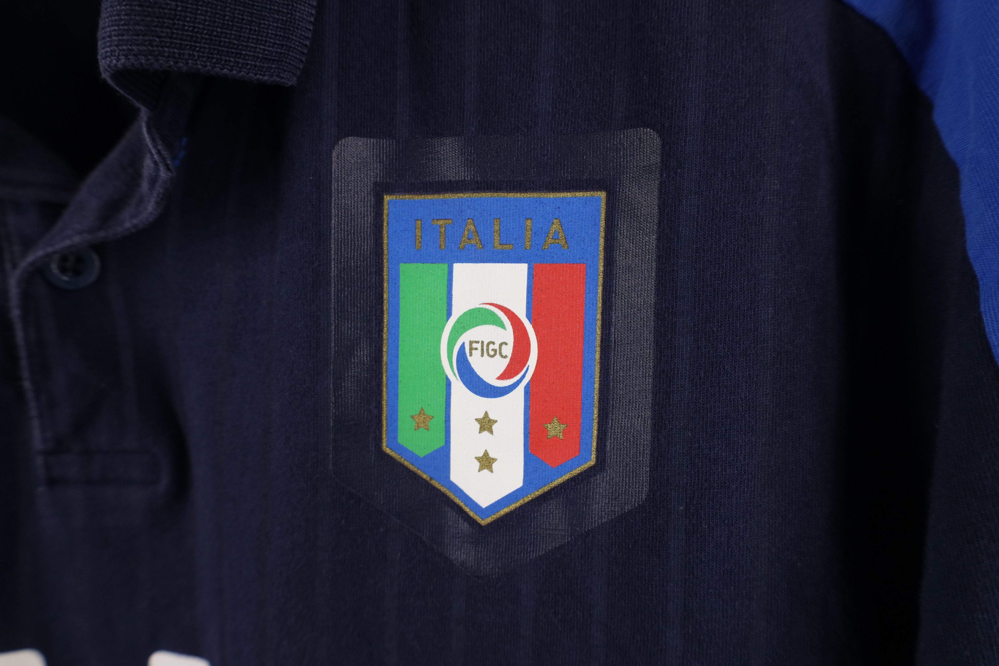 Puma × Vintage Vintage Puma Collared Italy Italia World Cup Soccer Jersey Size US L / EU 52-54 / 3 - 4 Thumbnail