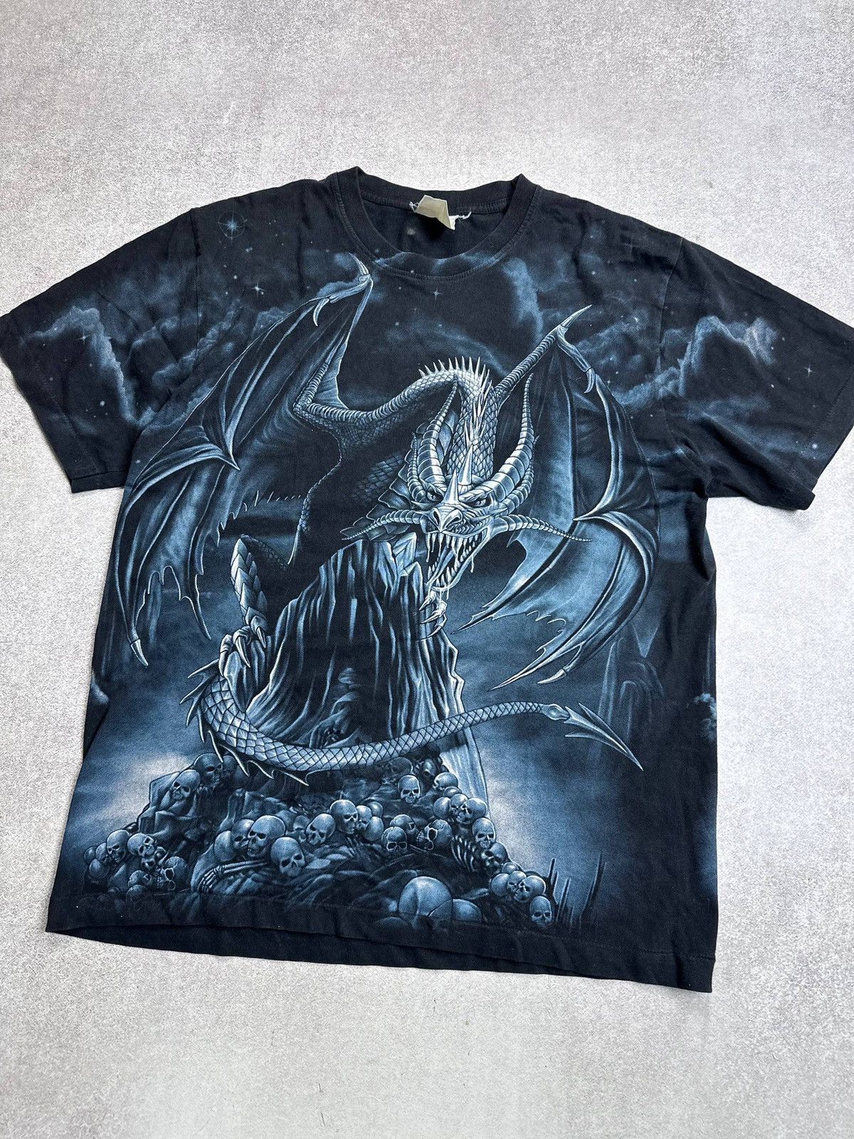 Vintage Vintage Dragon All Over Print Rare T-shirt L Size US L / EU 52-54 / 3 - 2 Thumbnail