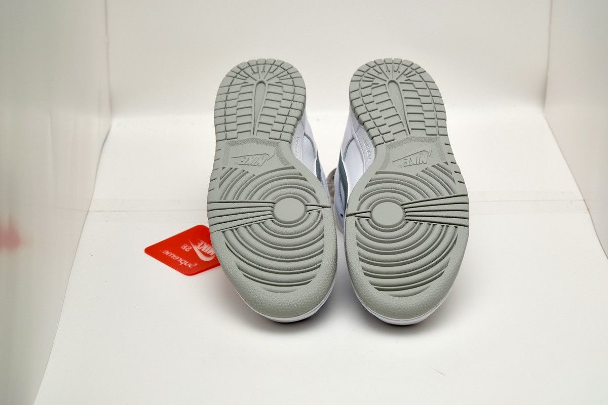 Nike × Supreme SUPREME 94 Nike SB Dunk Low OG QS FW25 White Silver Size US 9 / EU 42 - 6 Thumbnail