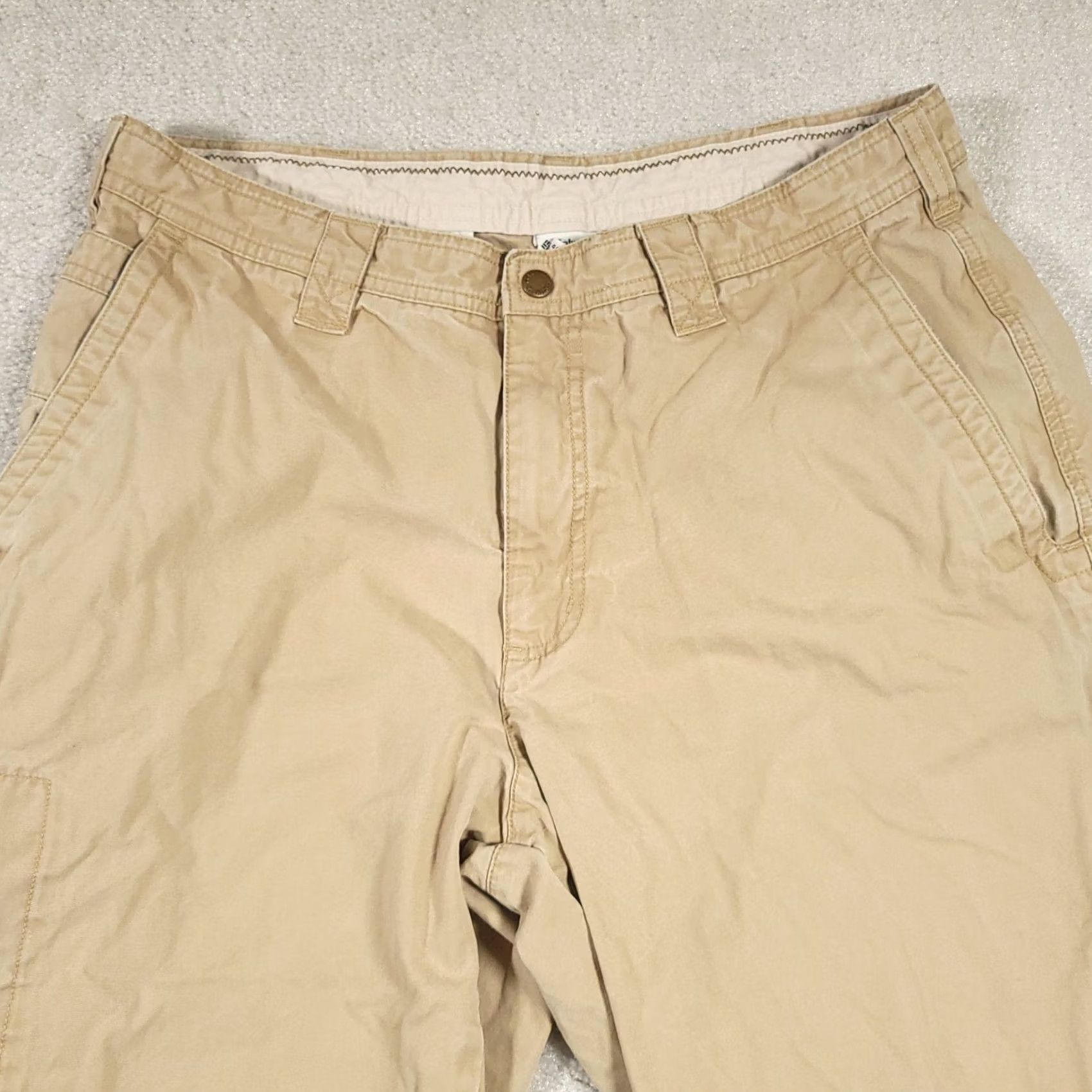 Vintage Columbia Khaki Tan Utility Pants Mens 36 Outdoors Straight Leg Hiking Zip Pocket Mens Regular Straight Belt Loops Beige Casual Workwear 90s Size US 36 / EU 52 - 3 Thumbnail