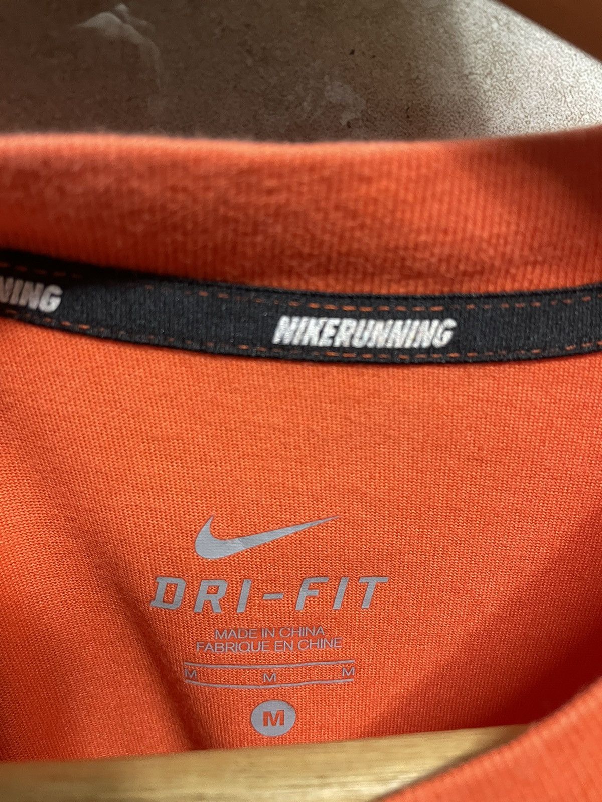 Nike × Vintage Vintage Y2K Nike Pinwheel Tee Size US M / EU 48-50 / 2 - 3 Thumbnail