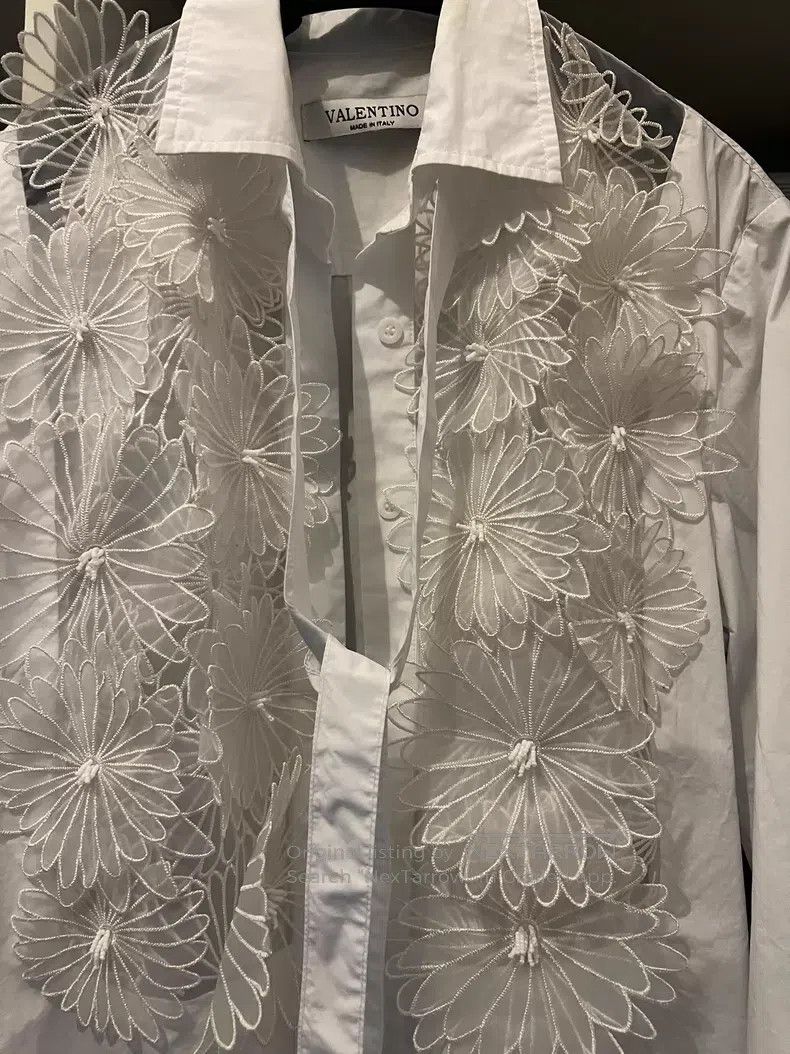 Valentino Valentino Heavy work embroidered flower shirt Size L / US 10 / IT 46 - 2 Thumbnail