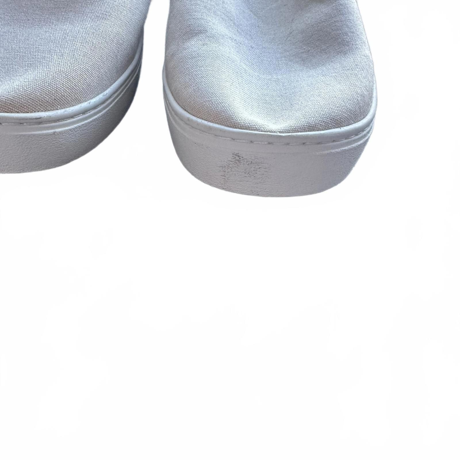 Designer Casual Slip-On Sneakers - Perfect for Everyday Wear Size US 10 / IT 40 - 2 Thumbnail