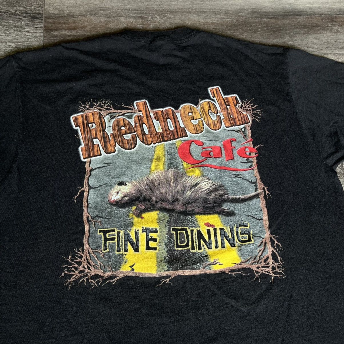 Vintage Vintage 90s Red Neck Cafe Fine Dining Parody Graphic T Shirt Size US L / EU 52-54 / 3 - 1 Thumbnail