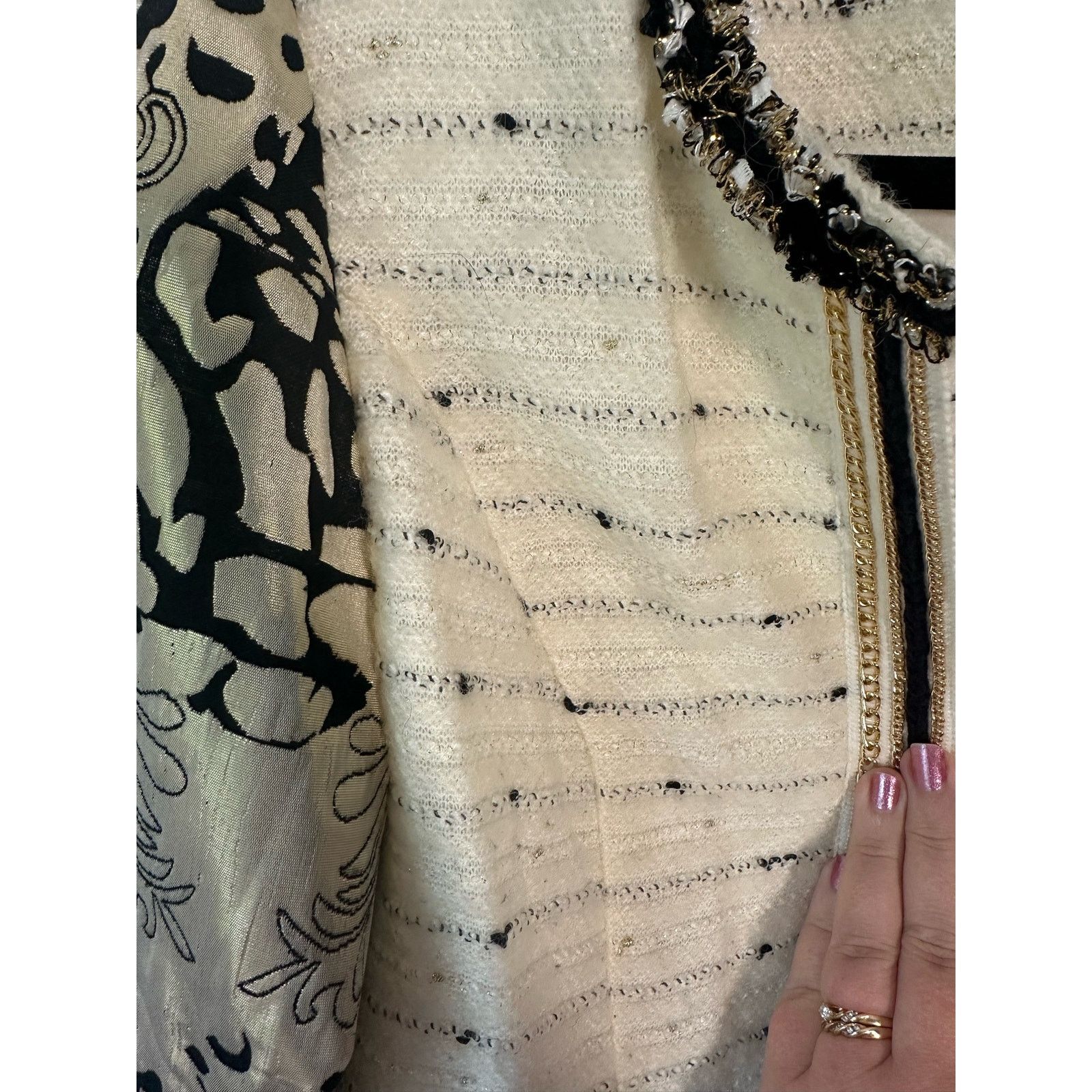 Chicos Chicos Sz 4 Jacket Brocade Sleeve Black Gold Embellishment Size XS / US 0-2 / IT 36-38 - 8 Thumbnail