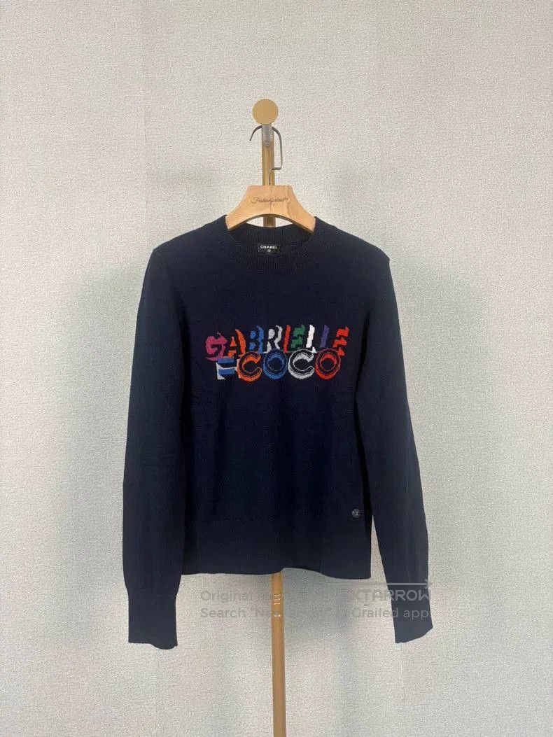 Chanel Chanel Navy Cashmere Sweater Long Sleeve. Size US S / EU 44-46 / 1 - 1 Thumbnail