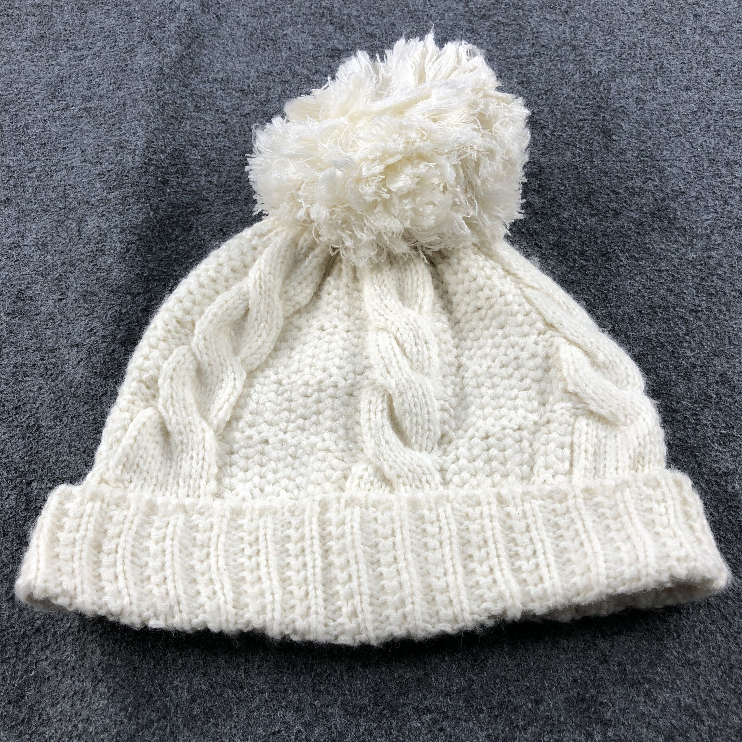 Vintage Angelic Cable Knit Bobble Beanie Snowcap Snow Hat B329 Size ONE SIZE - 3 Thumbnail