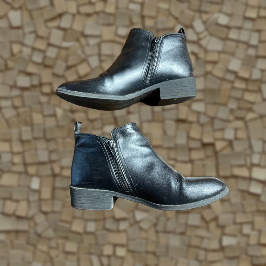 Vintage Sun+Stone Shoes Women's 8M Black Ankle Boots Bootie SS Cadee Casual Travel Leather Block Heel Mens Womens Girls? Size US 8 / IT 38 - 1 Thumbnail