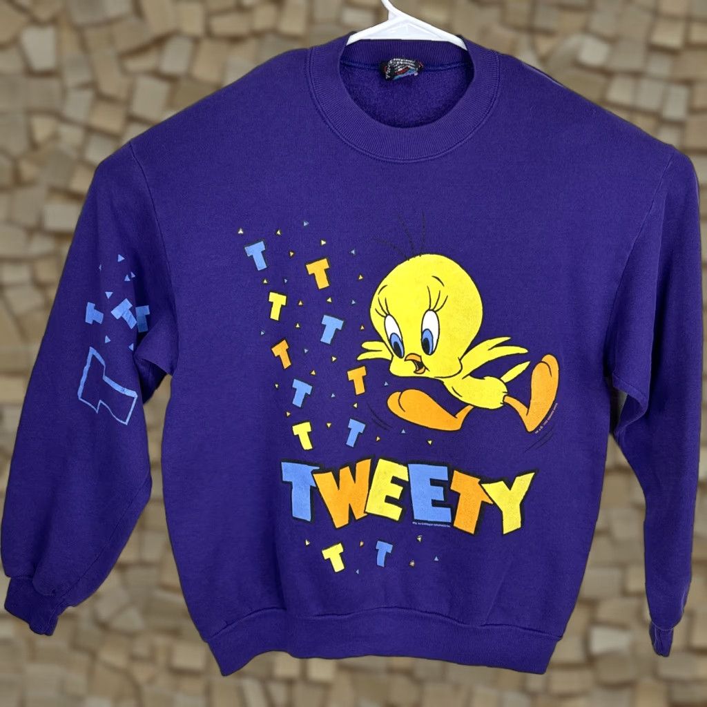 Vintage VINTAGE Garment Graphics Tweety Bird Crewneck Sweatshirt Large Purple Sweatshirt Unisex Adults Graphic Print Pullover Crew Neck Shirt Size US L / EU 52-54 / 3 - 1 Thumbnail