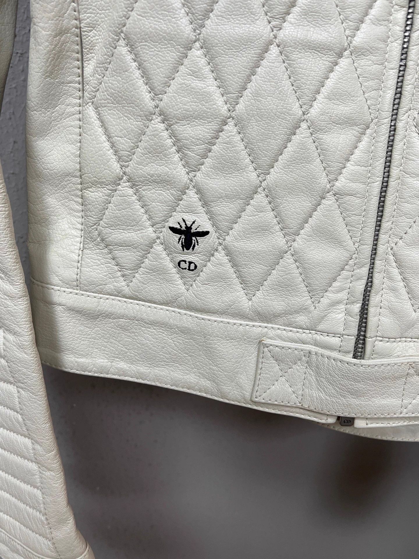 Dior Dior white quilted leather jacket with bee print Size XS / US 0-2 / IT 36-38 - 3 Thumbnail