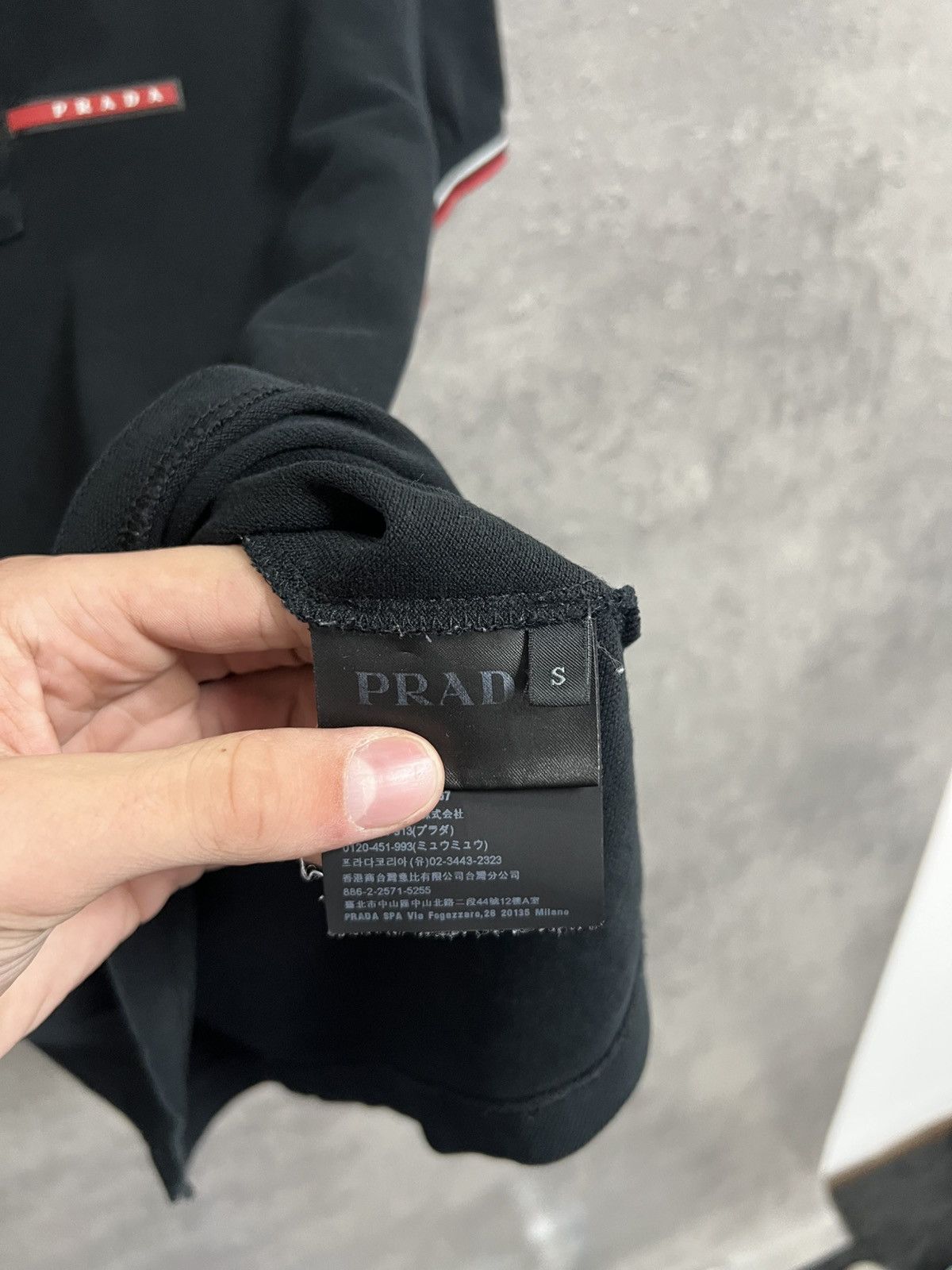 Prada Prada Polo Black Red Tab Size US S / EU 44-46 / 1 - 5 Thumbnail